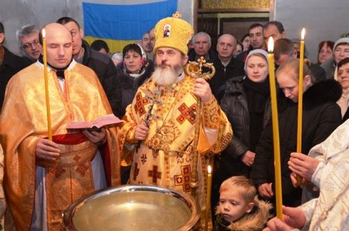 Луцькому екзархаті місцевий архиєрей освятив новий храм.(ФОТО)